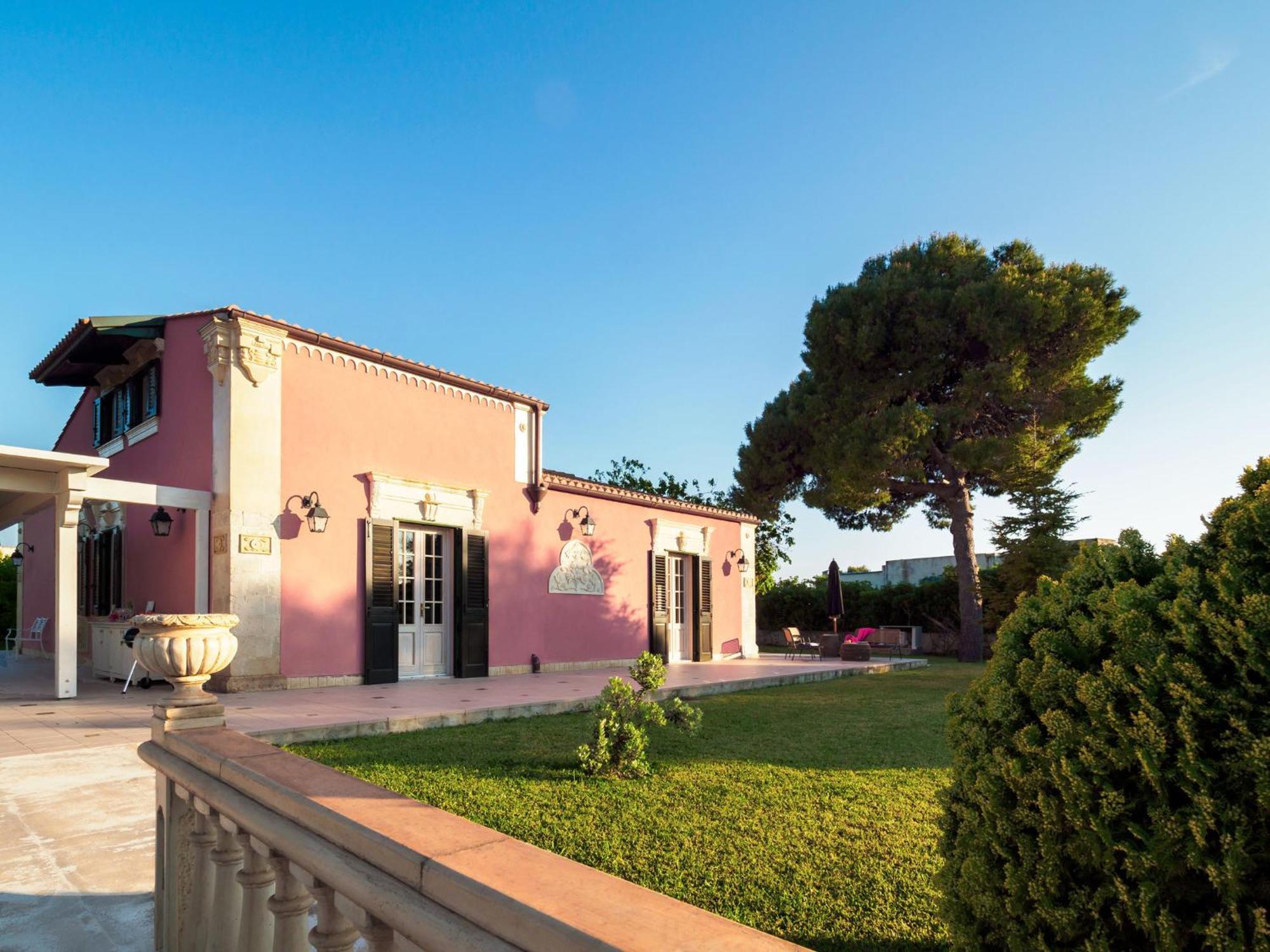 Gira Sole Villa Fontane Bianche Exterior photo
